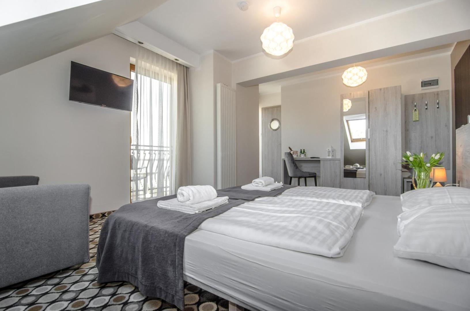 Marina Mielno Z Widokiem Na Jezioro Hotel Room photo